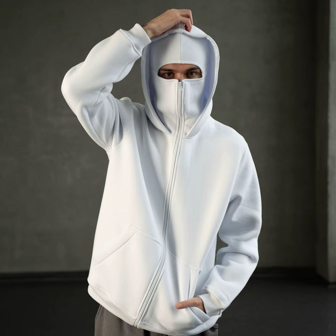 Hoodie with zipper and balaclava