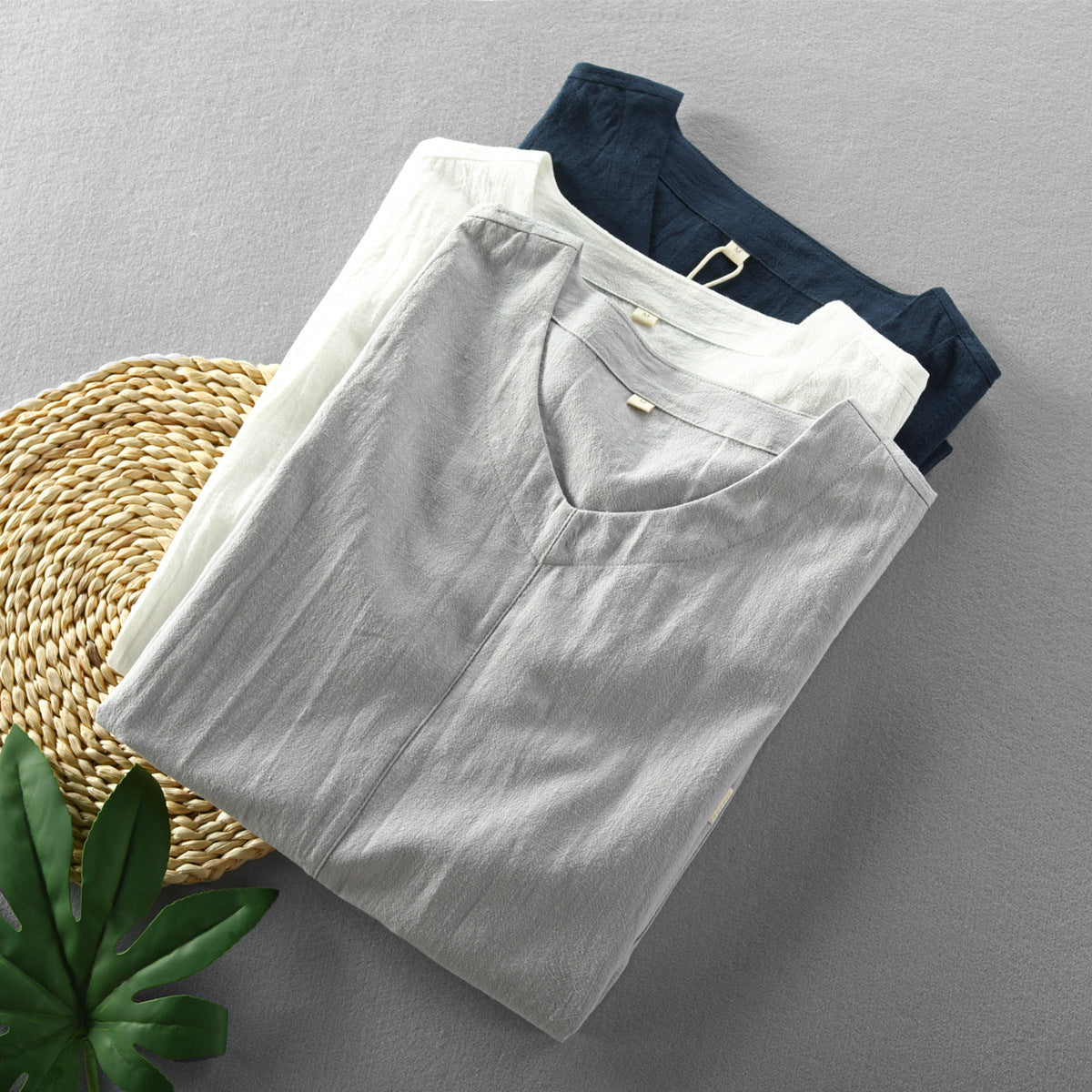 Linen shirt with short sleeves