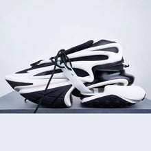 Load image into Gallery viewer, Bulky sneakers with cushioning
