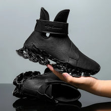 Load image into Gallery viewer, Men&#39;s Leather Insulated Sneakers
