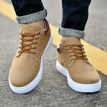 Load image into Gallery viewer, Comfortable Canvas Men&#39;s Sneakers
