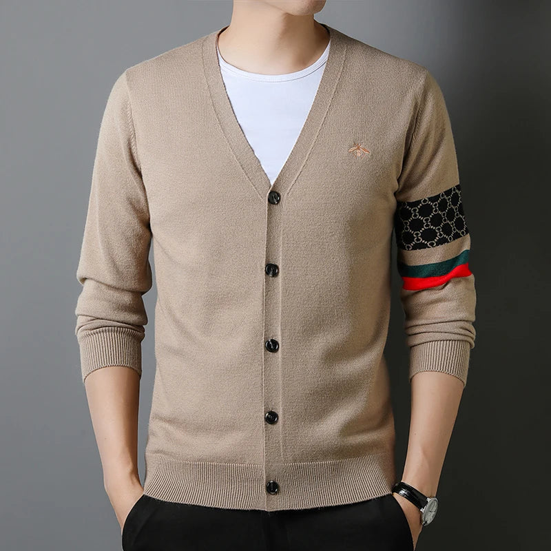 Fashionable Knitted Cardigan