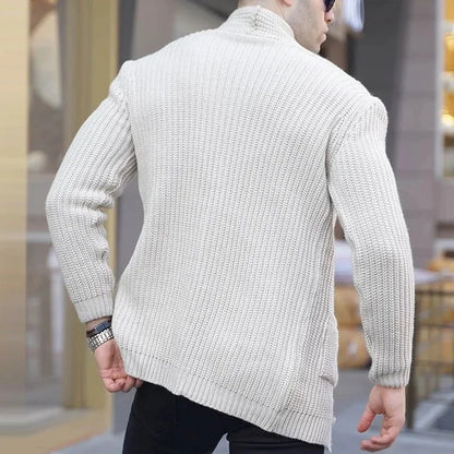 Fashionable men's cardigan