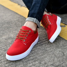 Load image into Gallery viewer, Comfortable Canvas Men&#39;s Sneakers
