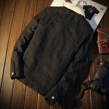 Load image into Gallery viewer, Stylish insulated denim jacket
