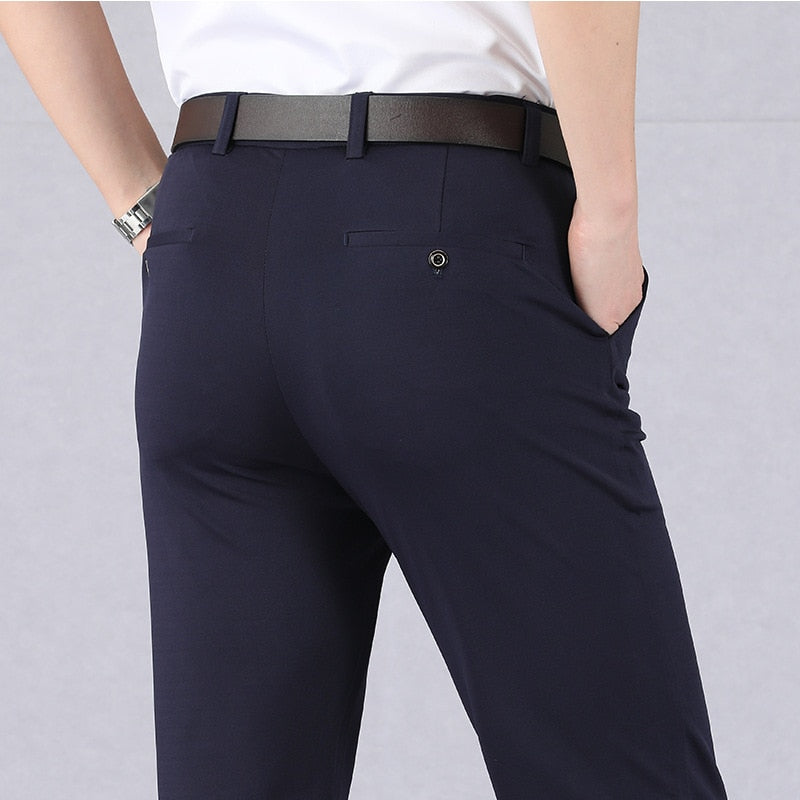 Classic men's trousers with high elasticity