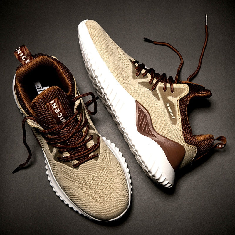 Fashionable men's sneakers