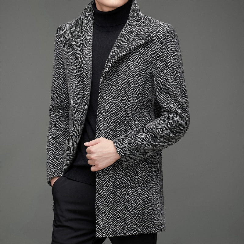 FASHIONABLE MEN'S COAT