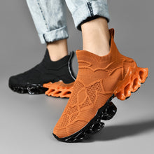 Load image into Gallery viewer, Stylish men&#39;s sneakers
