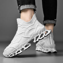 Load image into Gallery viewer, Stylish men&#39;s sneakers
