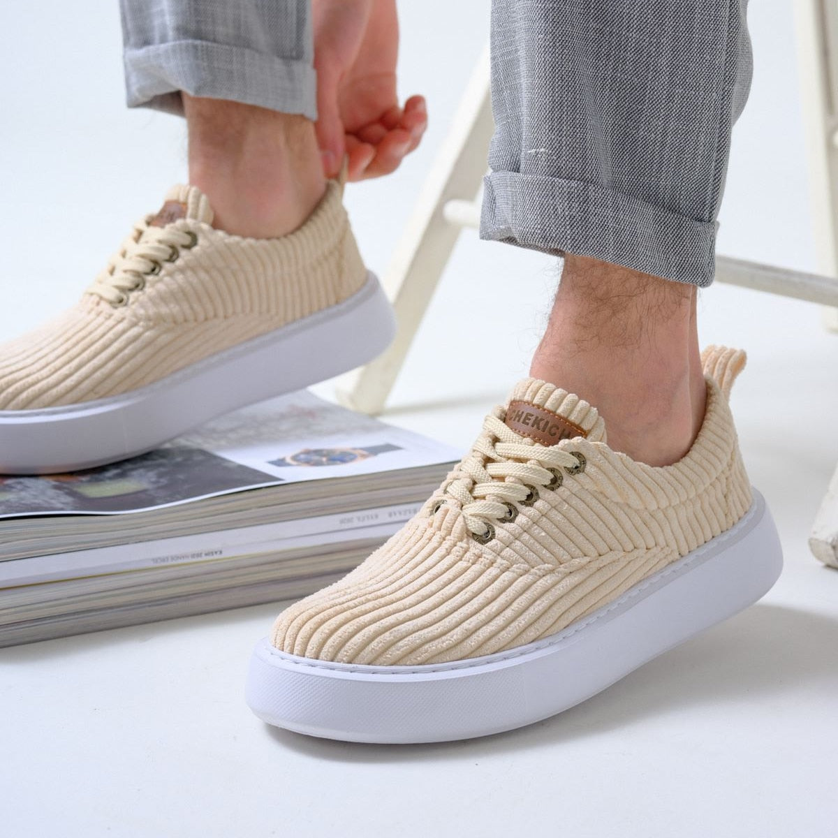 Stylish high-soled fabric sneakers