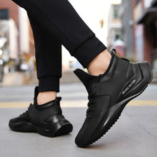 Load image into Gallery viewer, Fashionable men&#39;s sneakers
