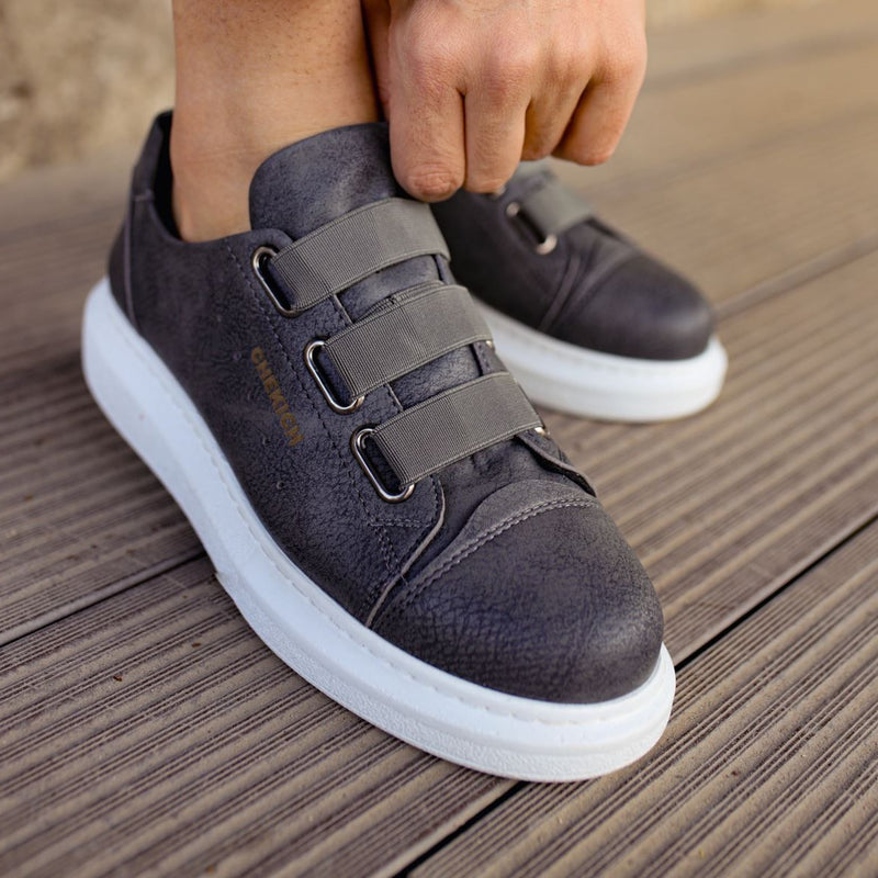 HIGH-SOLED SNEAKERS