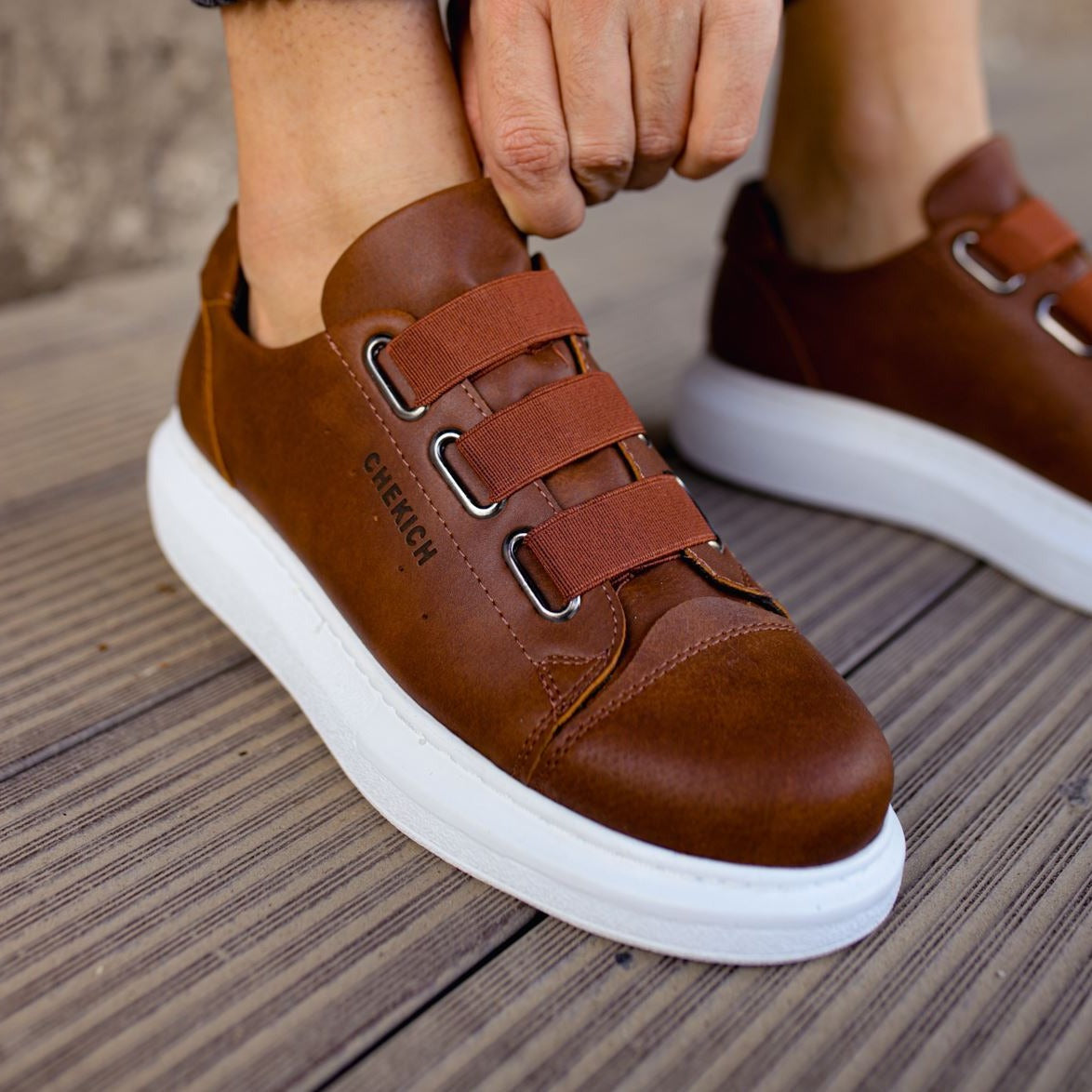 HIGH-SOLED SNEAKERS