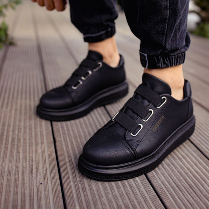 HIGH-SOLED SNEAKERS