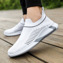 Load image into Gallery viewer, Comfortable casual sneakers
