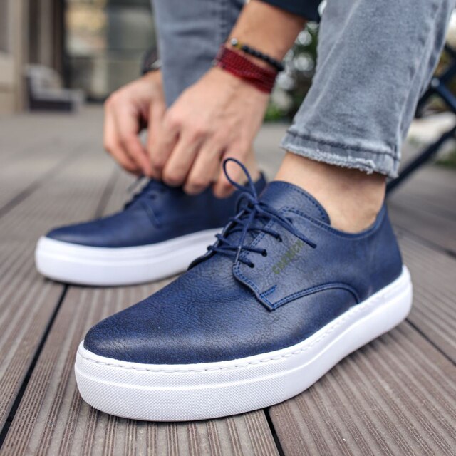 Fashionable men's shoes