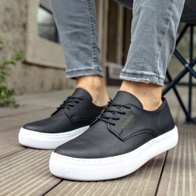 Fashionable men's shoes